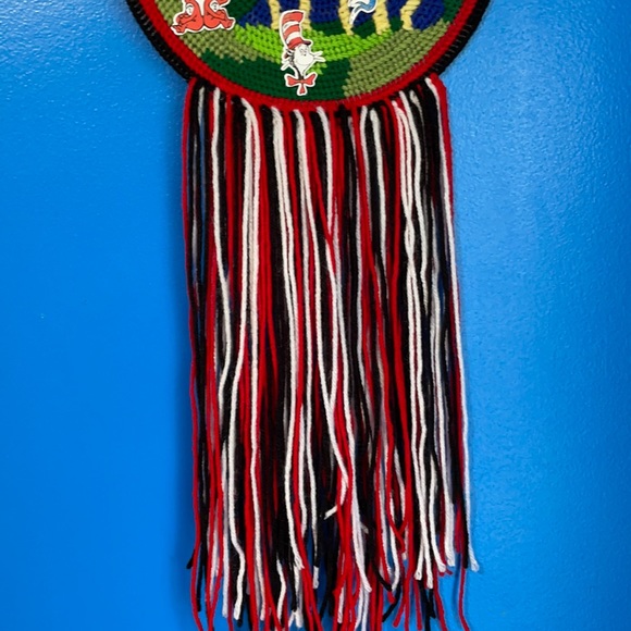 Cat in the Hat  theme wall decorations, handcrafted, 25 inches long ❤️ - Picture 3 of 3